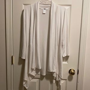 🟠 Isela Women’s White Cardigan (size M)